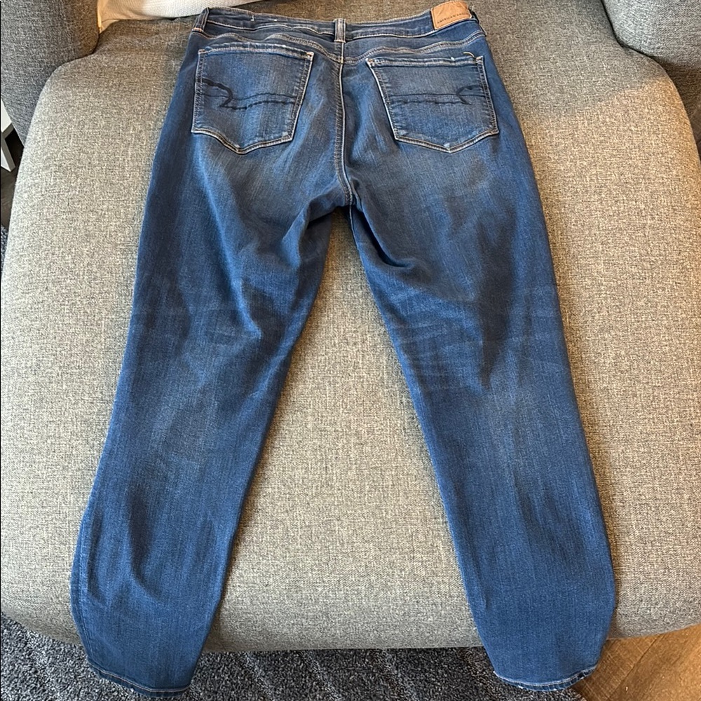Classic Blue American Eagle Women's Jeans, size 12 - Picture 4 of 4